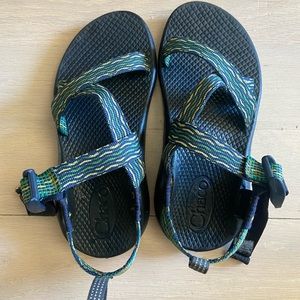 NWOT Boys or Girls Chacos Sandals Size 2.